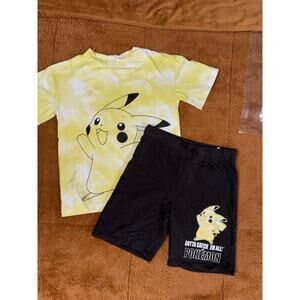 H&M Pokémon Pikachu Outfit Set Size 8-9Y Boys Yellow Tee & Black Shorts